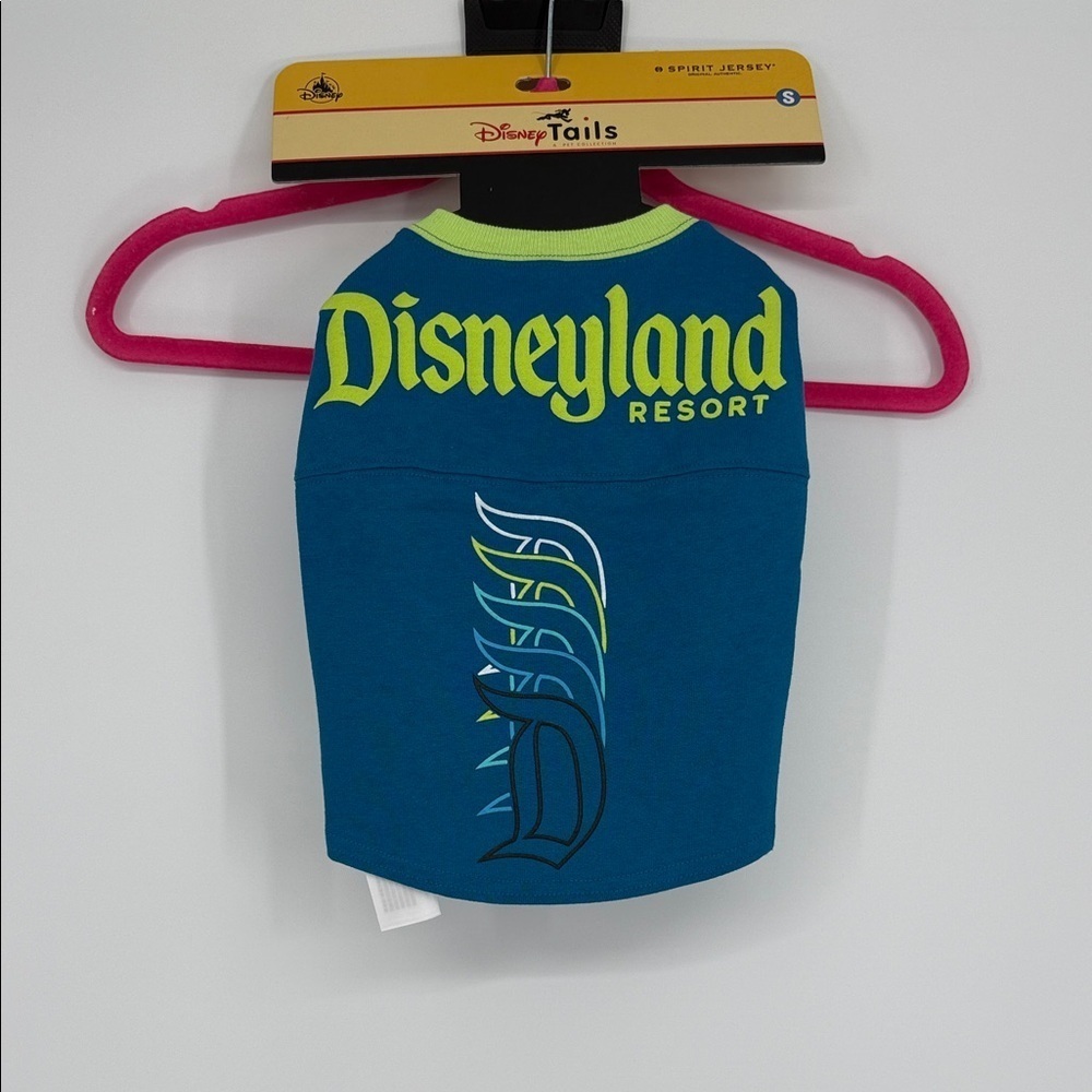 Disney Tails Disneyland Resort Spirit Jersey Dog Shirt Size S NWT